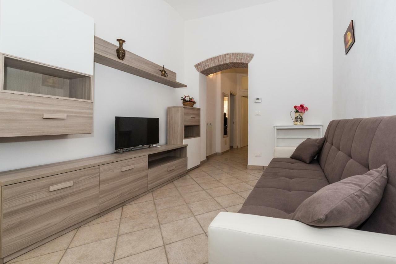 Finalborgo - Casa Nanetti 6 Posti In Centro Appartement Finale Ligure Buitenkant foto
